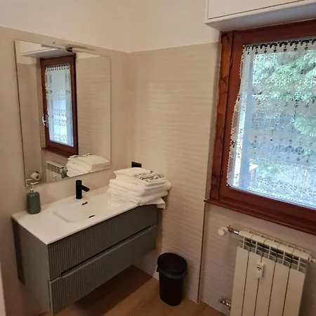 アパート Alfaro54 *