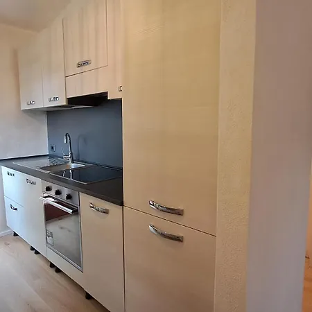 Διαμέρισμα Alfaro54 Brunate